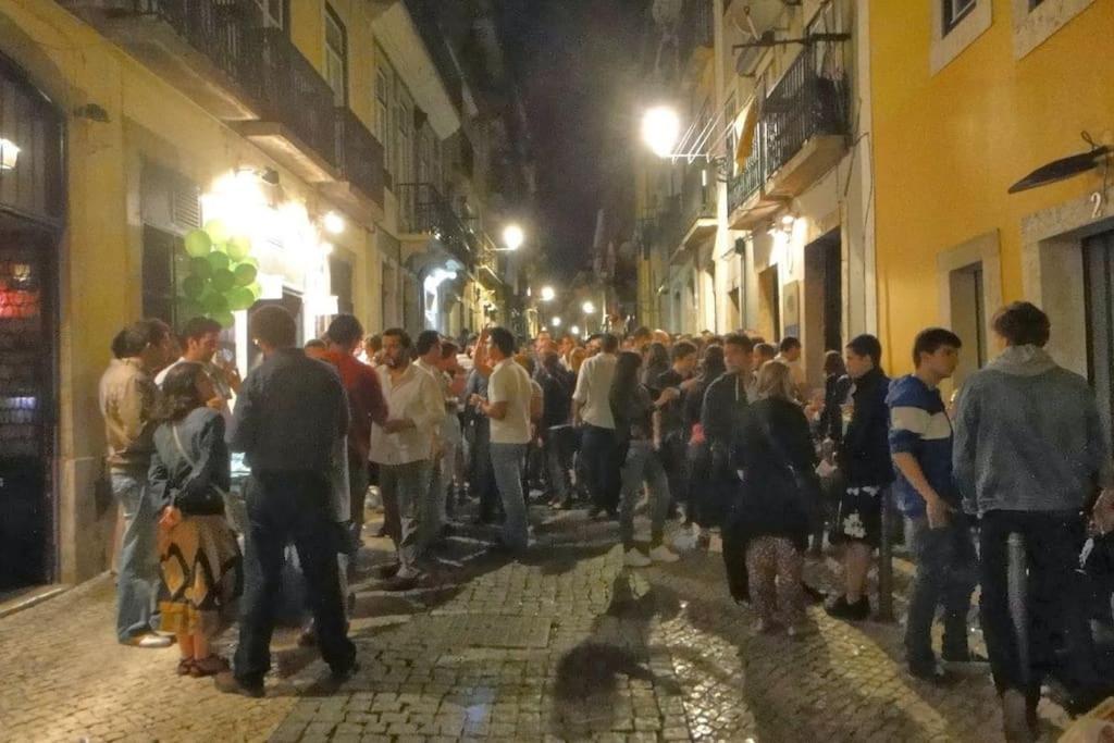 C3 Bairro Alto Cozy Romantic Loft In 18Th Century Building Lisbon Luaran gambar